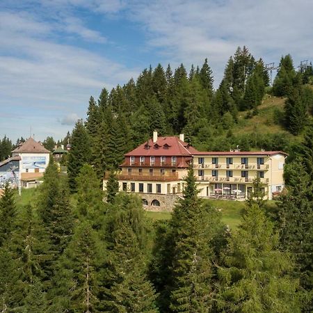 Hotel Alpinum Treffen am Ossiacher See Zewnętrze zdjęcie