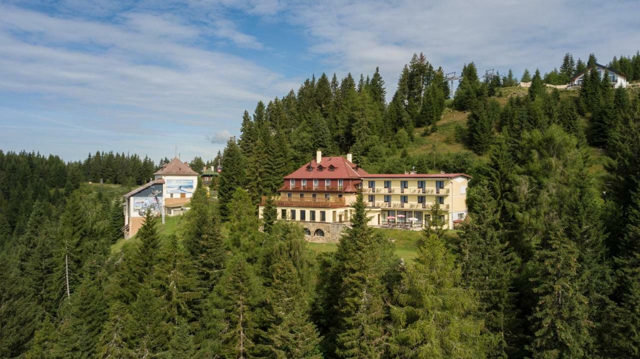 Hotel Alpinum Treffen am Ossiacher See Zewnętrze zdjęcie